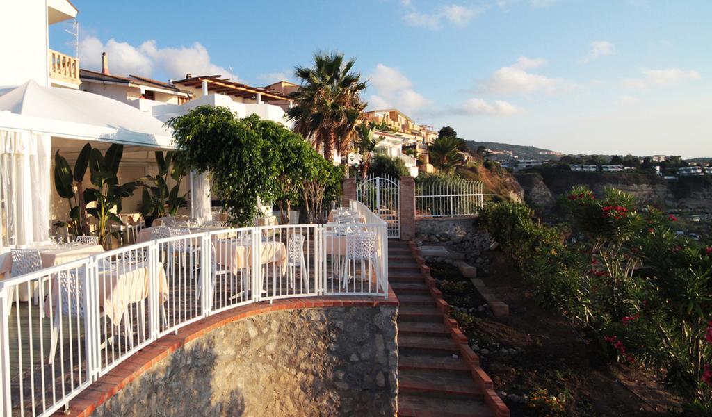 Hotel Valemare تروبيا المظهر الخارجي الصورة
