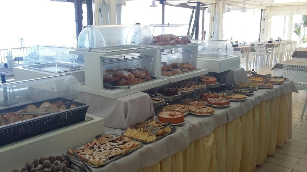 Hotel Valemare تروبيا المظهر الخارجي الصورة
