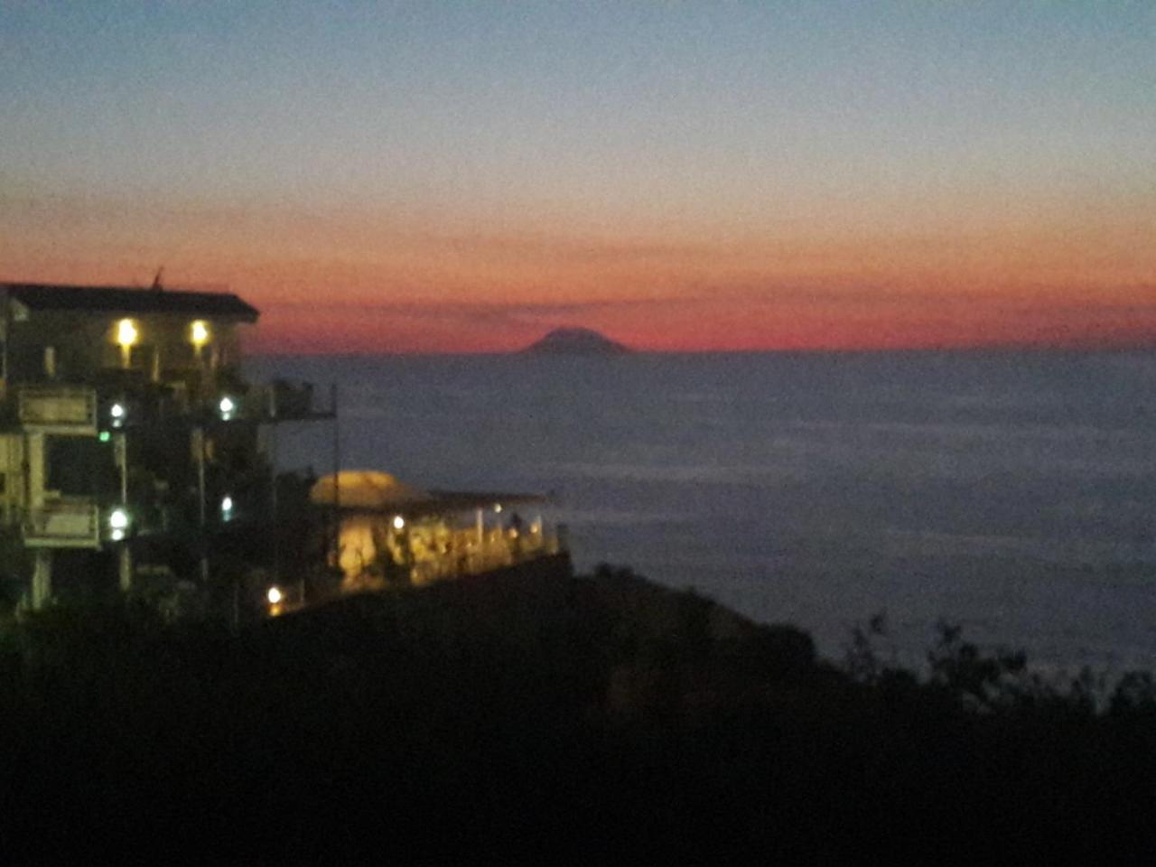Hotel Valemare تروبيا المظهر الخارجي الصورة