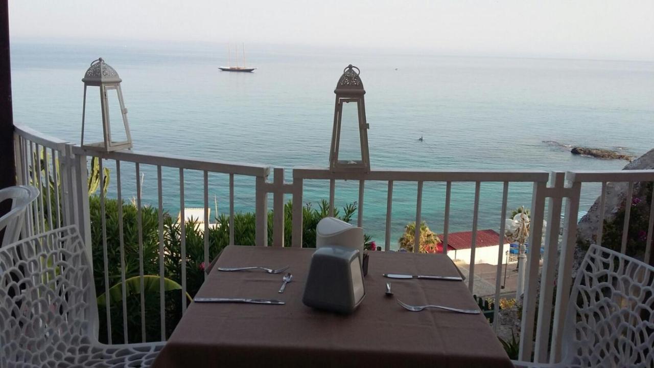 Hotel Valemare تروبيا المظهر الخارجي الصورة